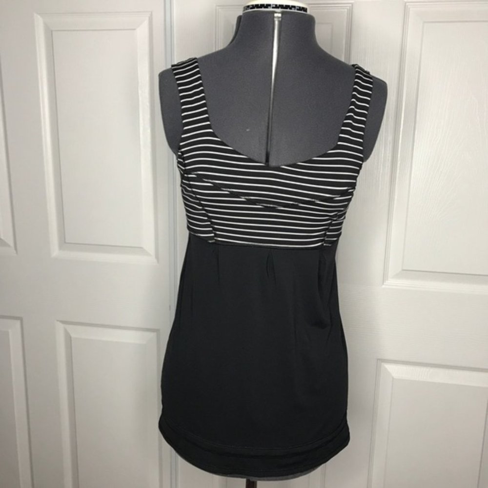 Lululemon Black & White Stripe Tank Top Size 4